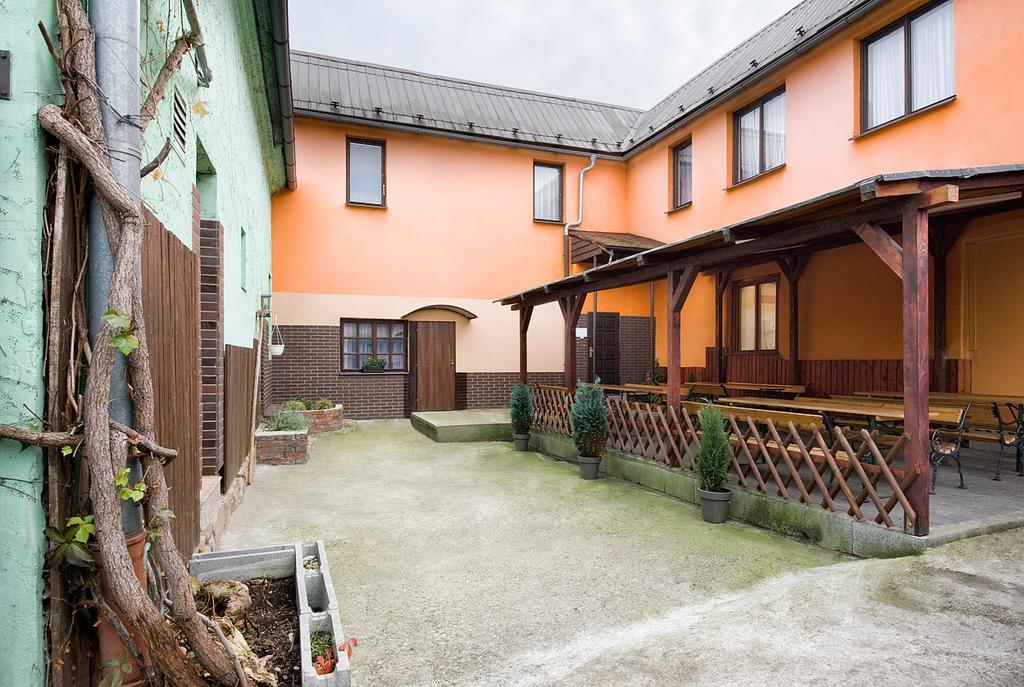 Penzion Ostrava-Levne Ubytovani Buitenkant foto